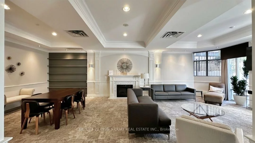 130, Pond, Commerce Valley, Markham