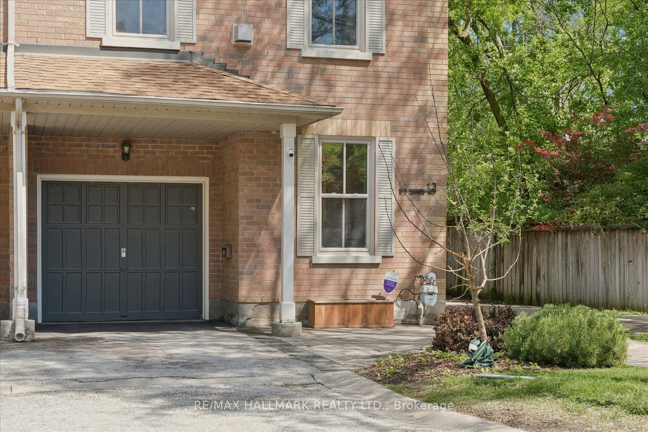 13, E J Lennox, Unionville, Markham