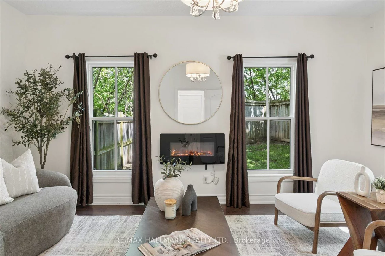 13, E J Lennox, Unionville, Markham