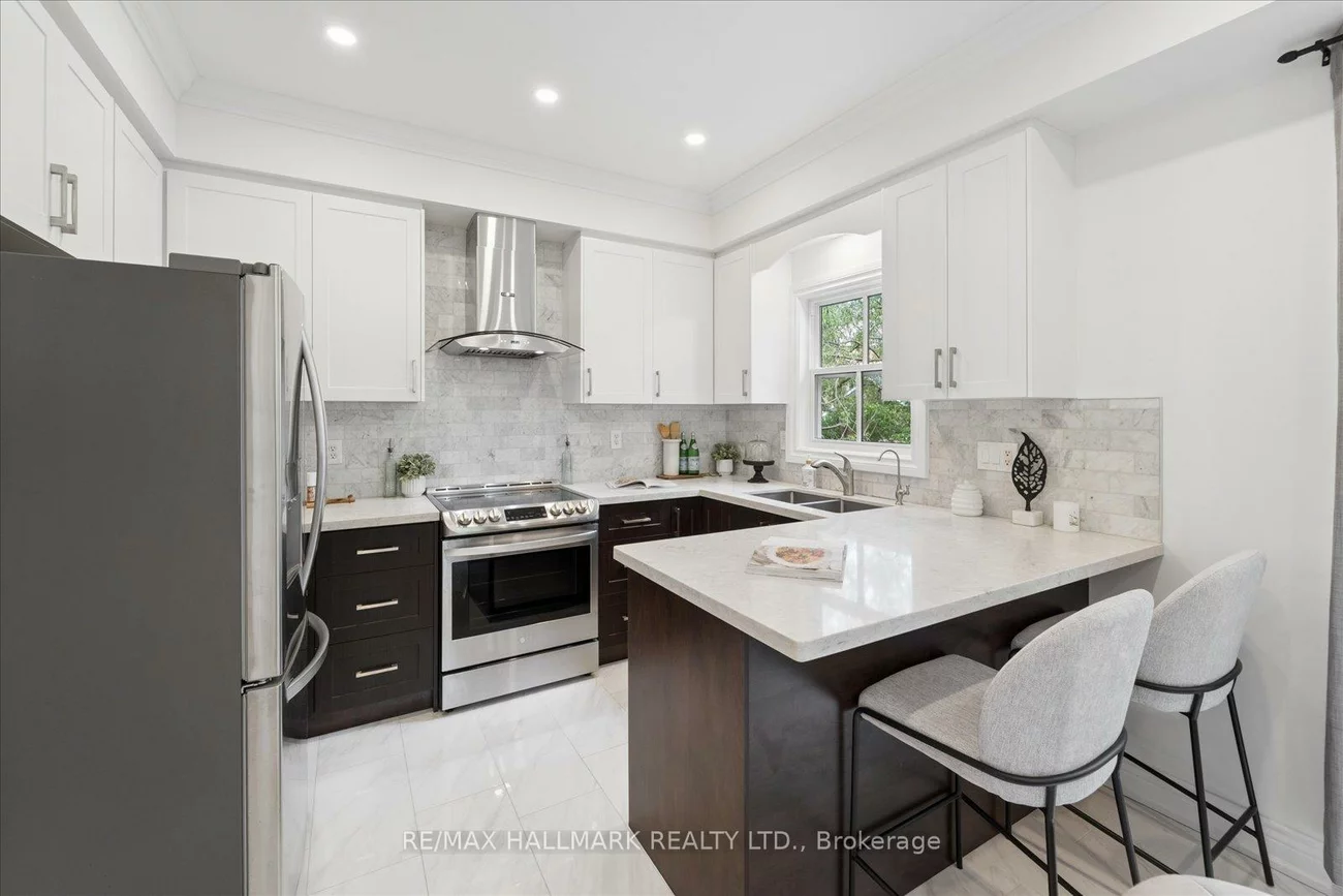 13, E J Lennox, Unionville, Markham
