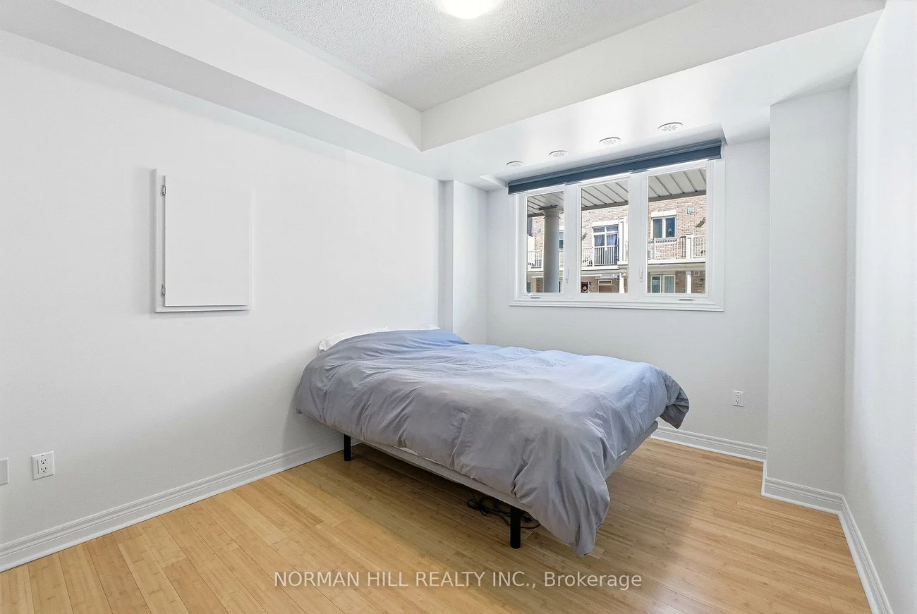 42, Comely, Milliken Mills East, Markham