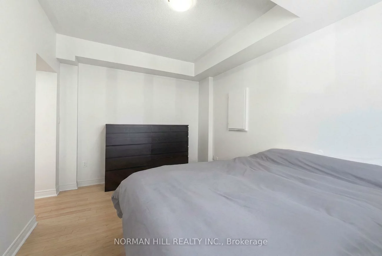 42, Comely, Milliken Mills East, Markham