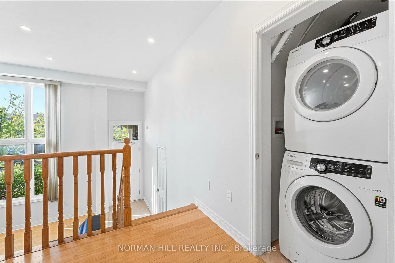 42, Comely, Milliken Mills East, Markham