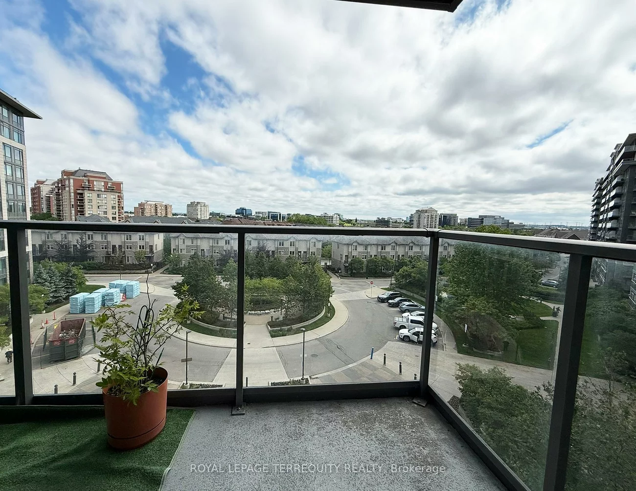 253, South Park, Commerce Valley, Markham