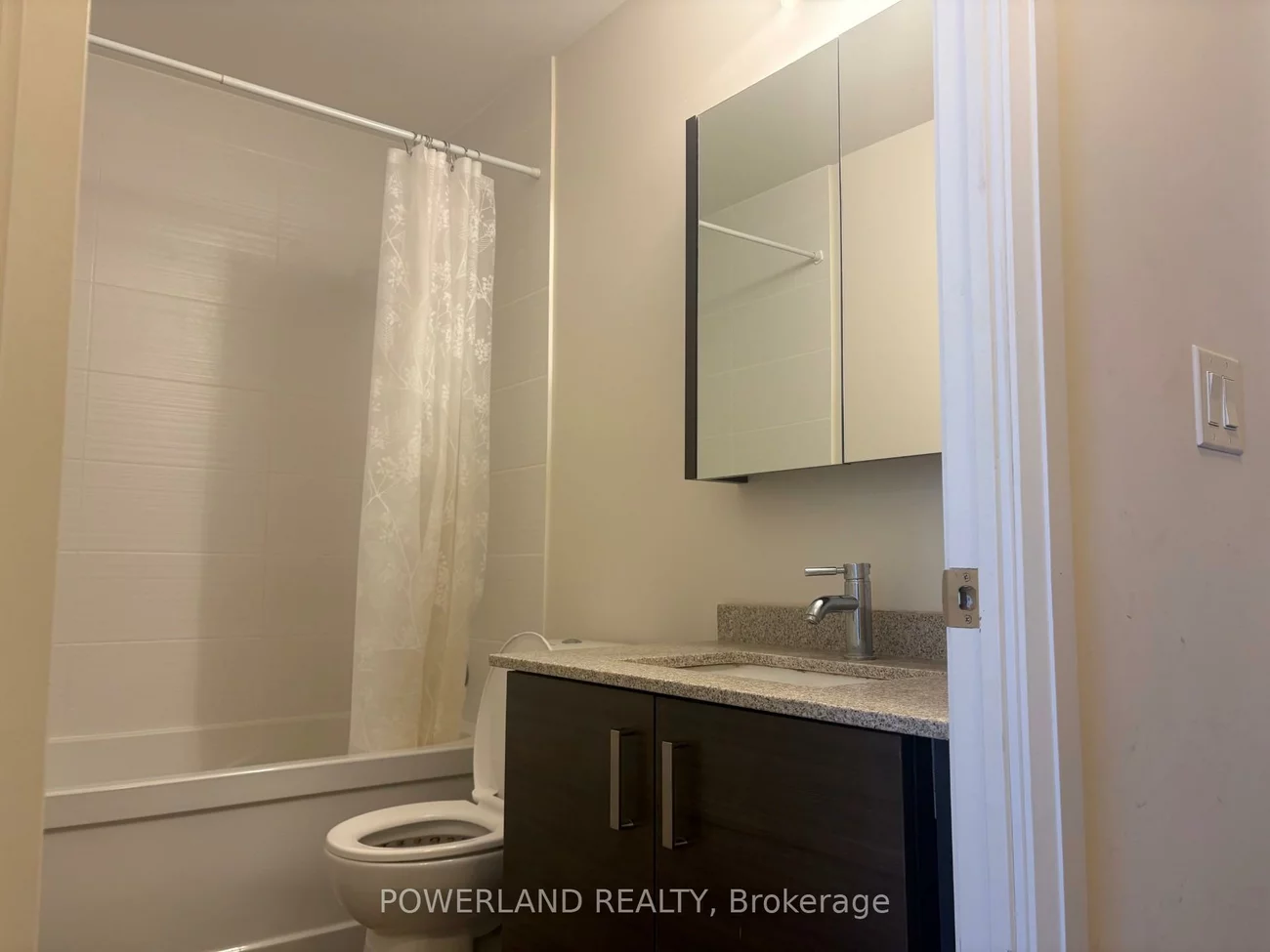 8228, Birchmount, Unionville, Markham