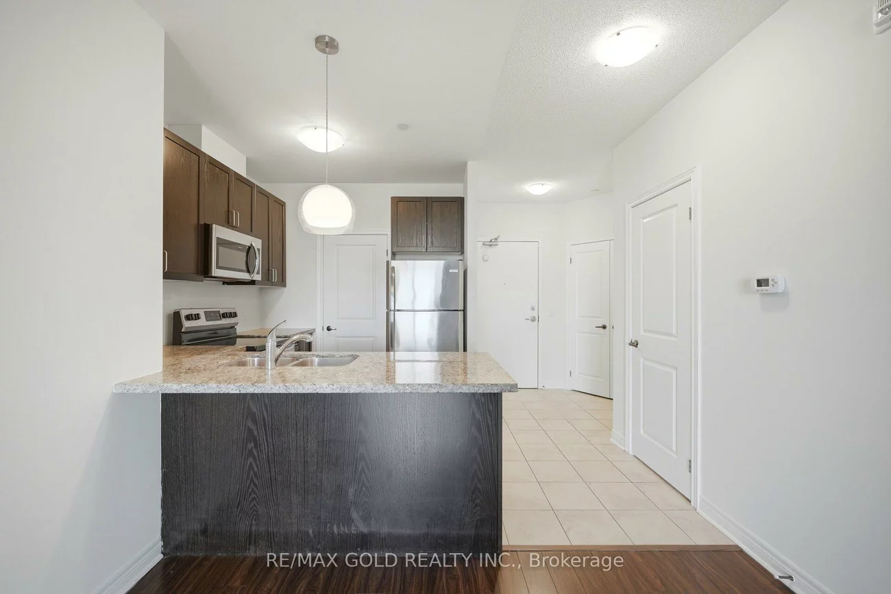 39, New Delhi, Cedarwood, Markham