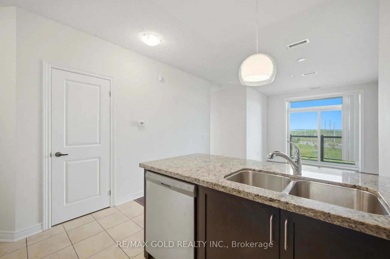 39, New Delhi, Cedarwood, Markham