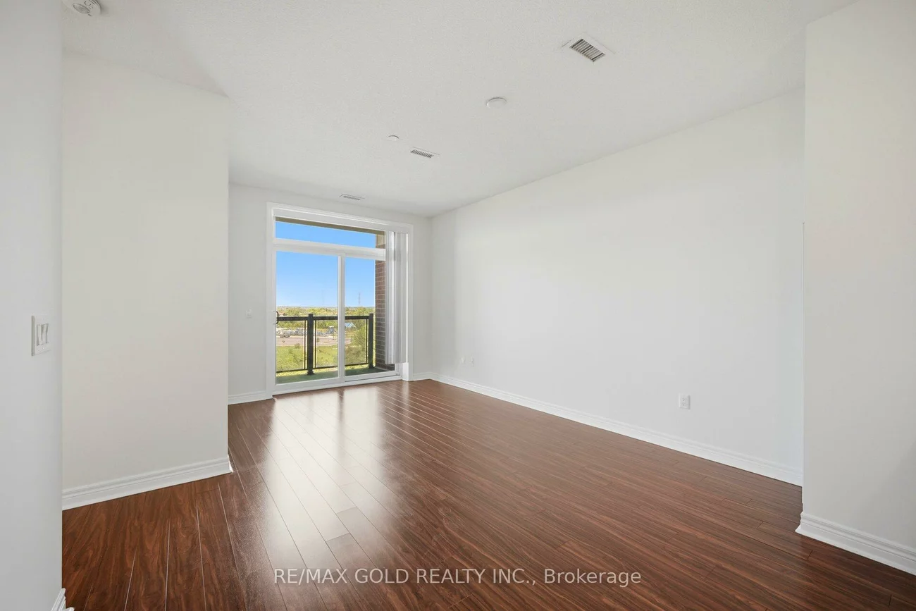 39, New Delhi, Cedarwood, Markham