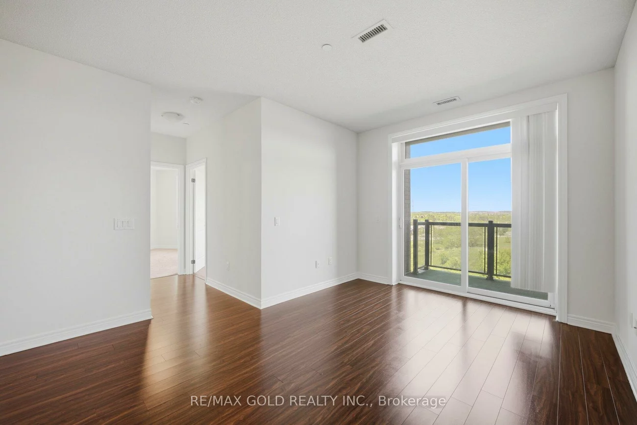 39, New Delhi, Cedarwood, Markham