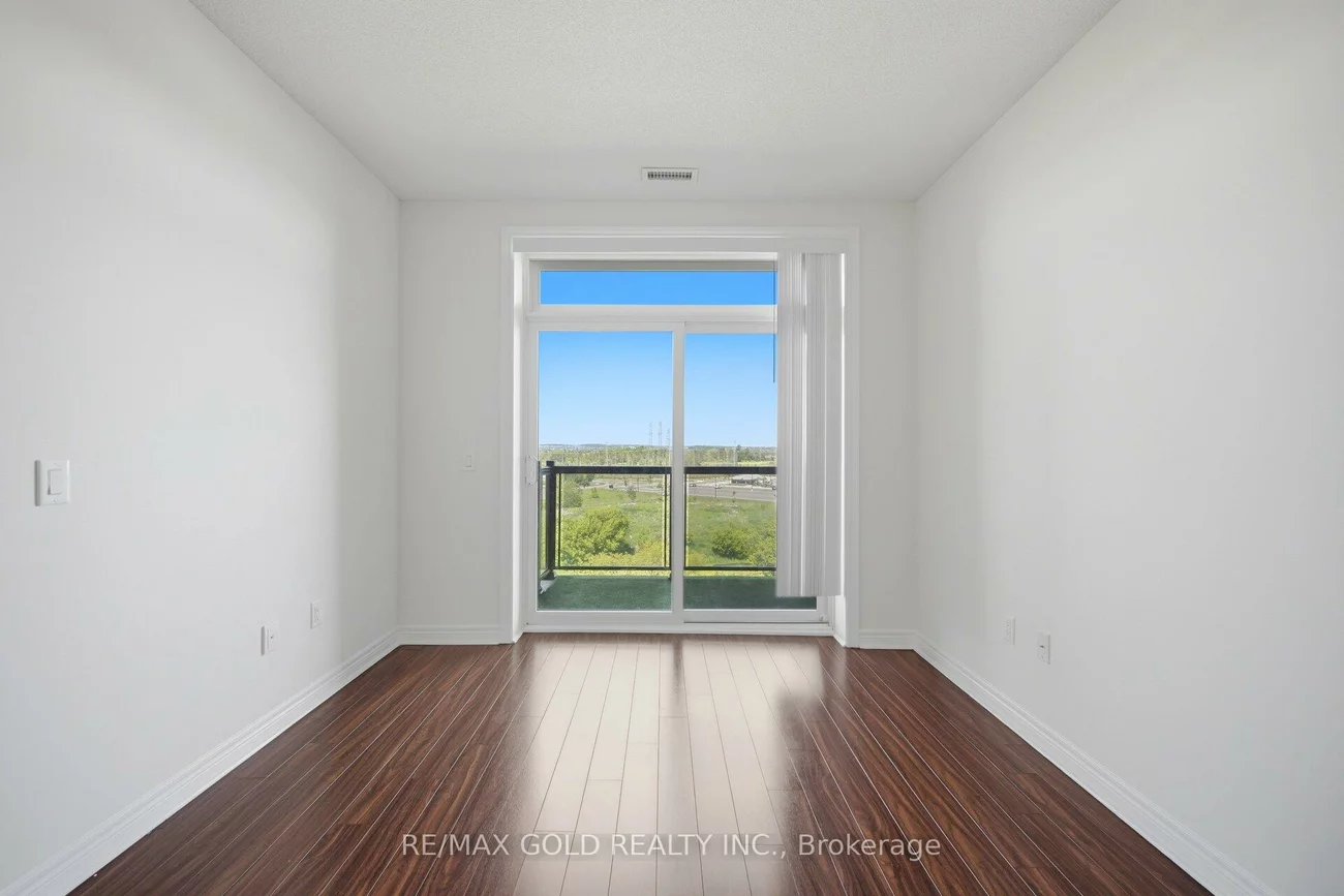 39, New Delhi, Cedarwood, Markham