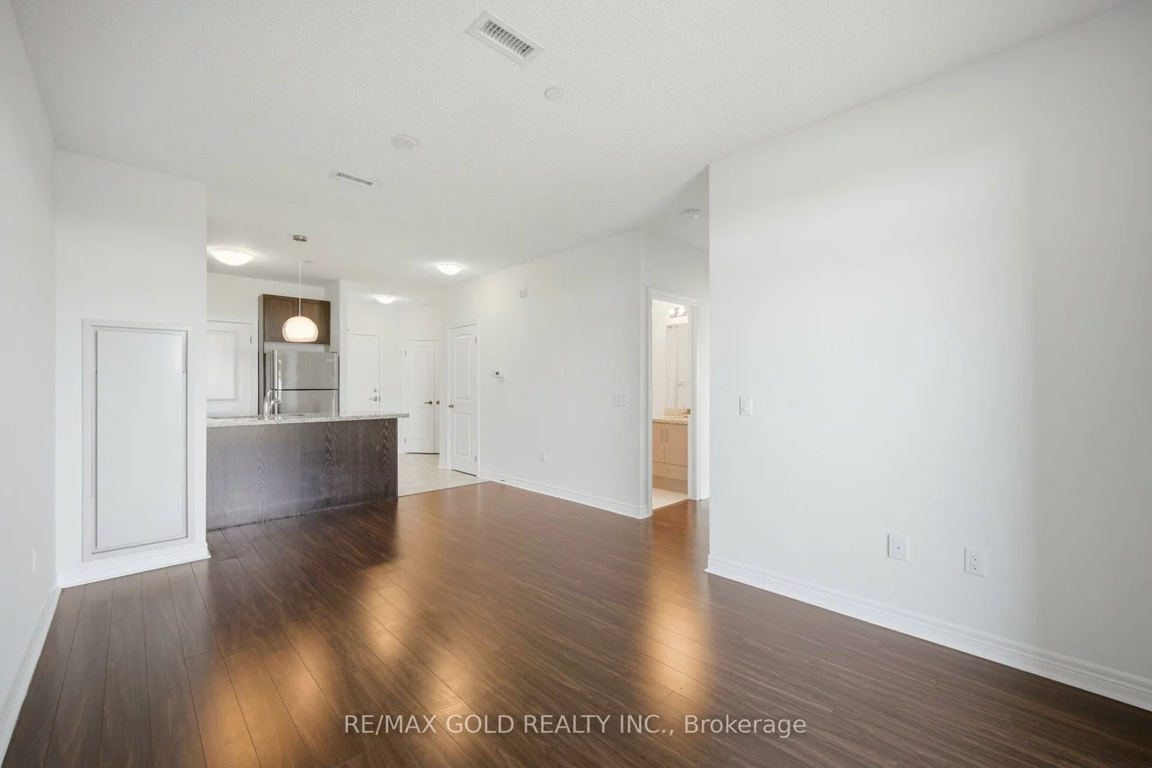 39, New Delhi, Cedarwood, Markham