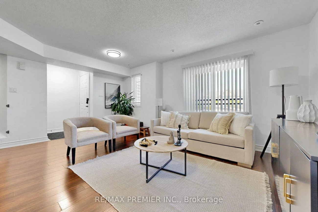 2265, Bur Oak, Greensborough, Markham
