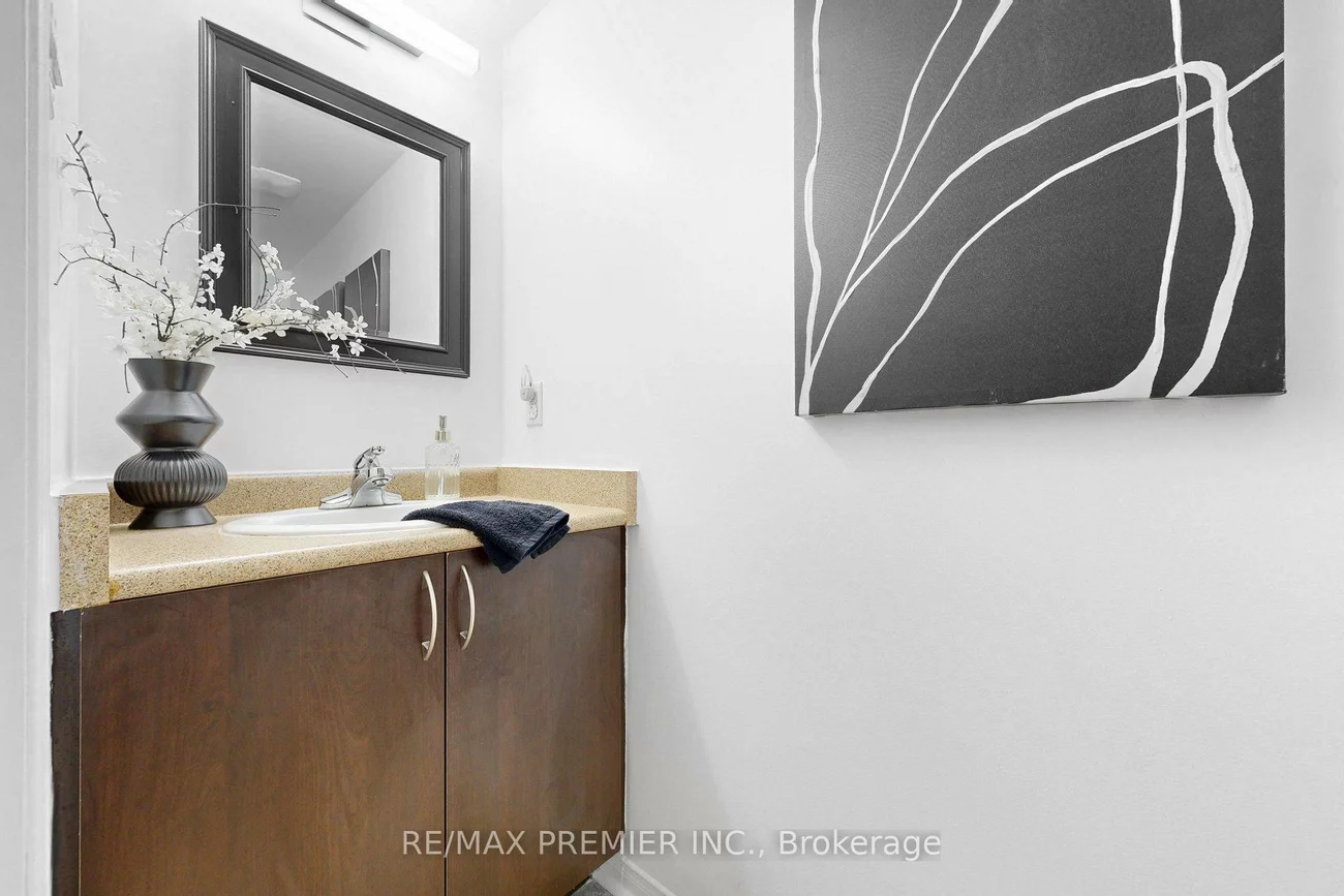2265, Bur Oak, Greensborough, Markham
