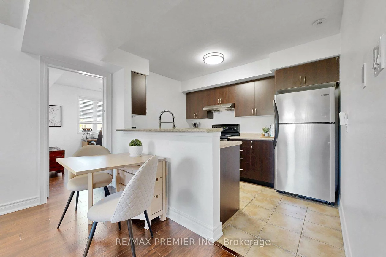 2265, Bur Oak, Greensborough, Markham