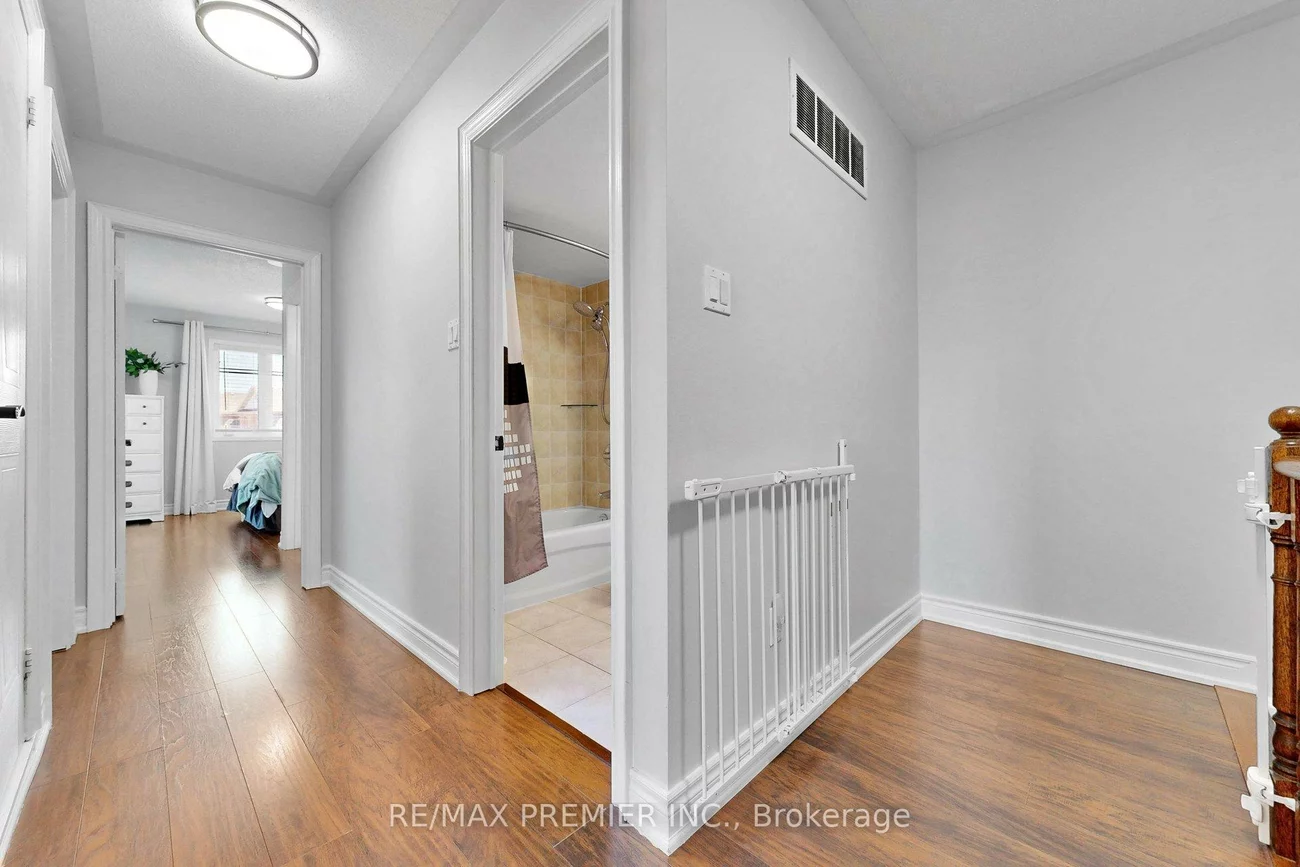 2265, Bur Oak, Greensborough, Markham