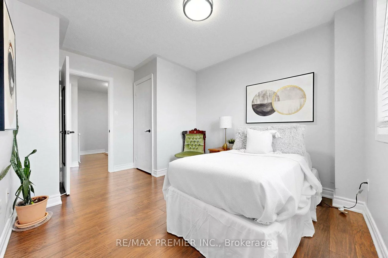 2265, Bur Oak, Greensborough, Markham