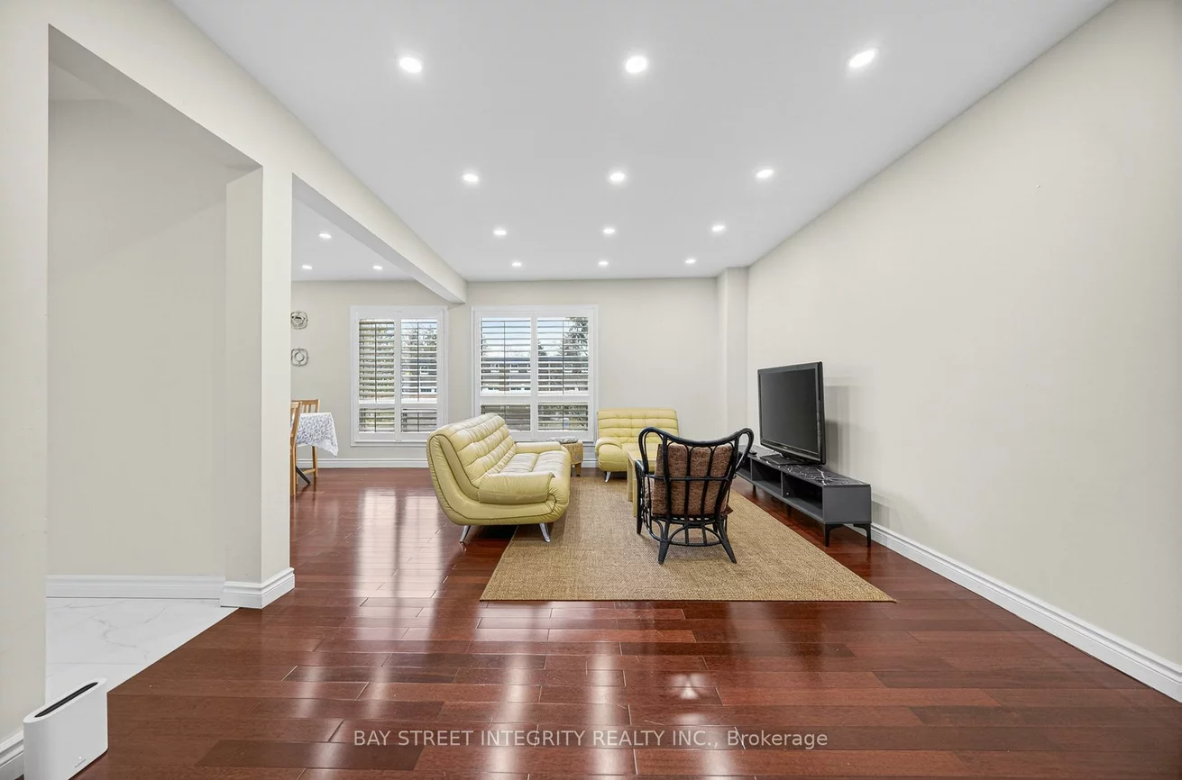 646, Village, Unionville, Markham