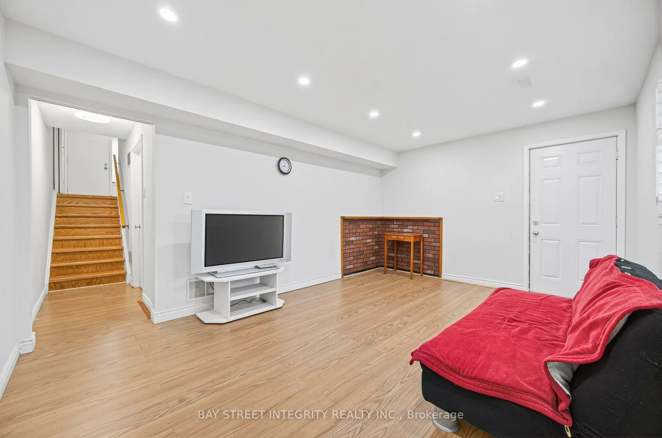 646, Village, Unionville, Markham