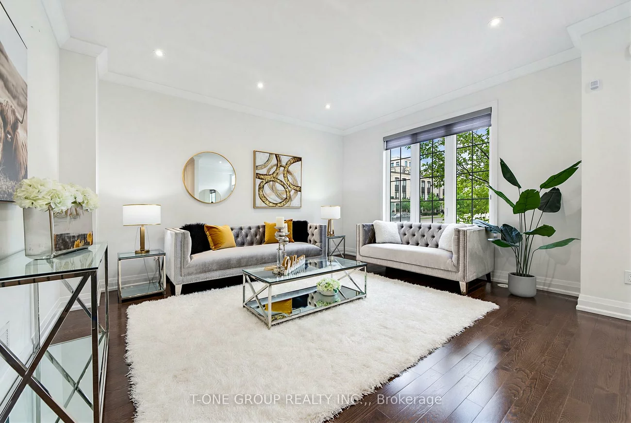 57, Village, Unionville, Markham