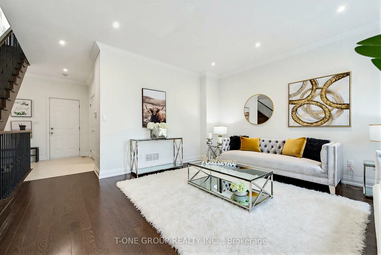 57, Village, Unionville, Markham