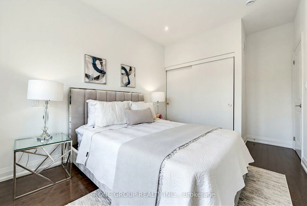 57, Village, Unionville, Markham