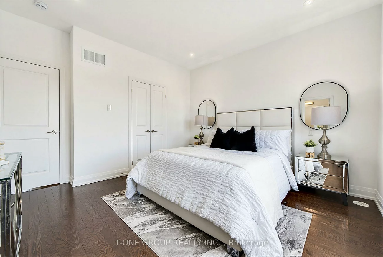 57, Village, Unionville, Markham