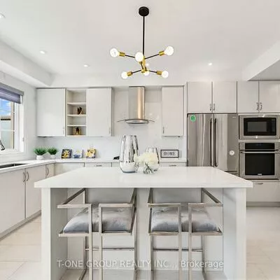 57, Village, Unionville, Markham