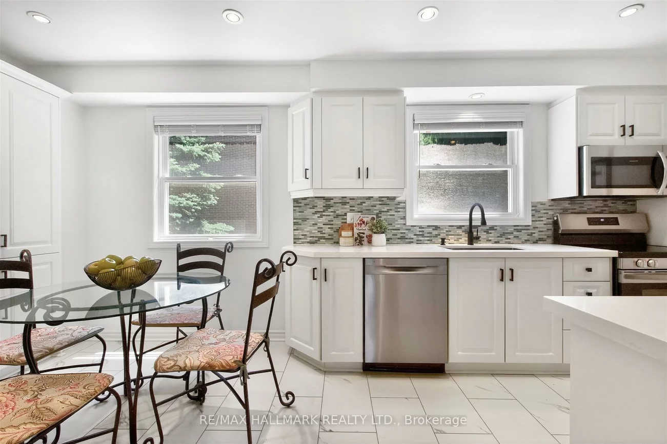 27, Hyde Park, German Mills, Markham