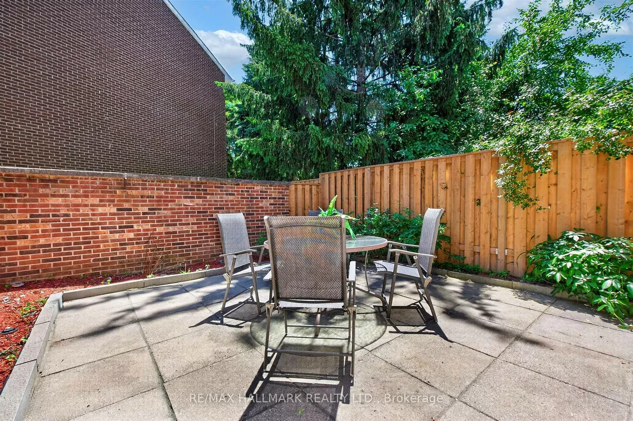 27, Hyde Park, German Mills, Markham