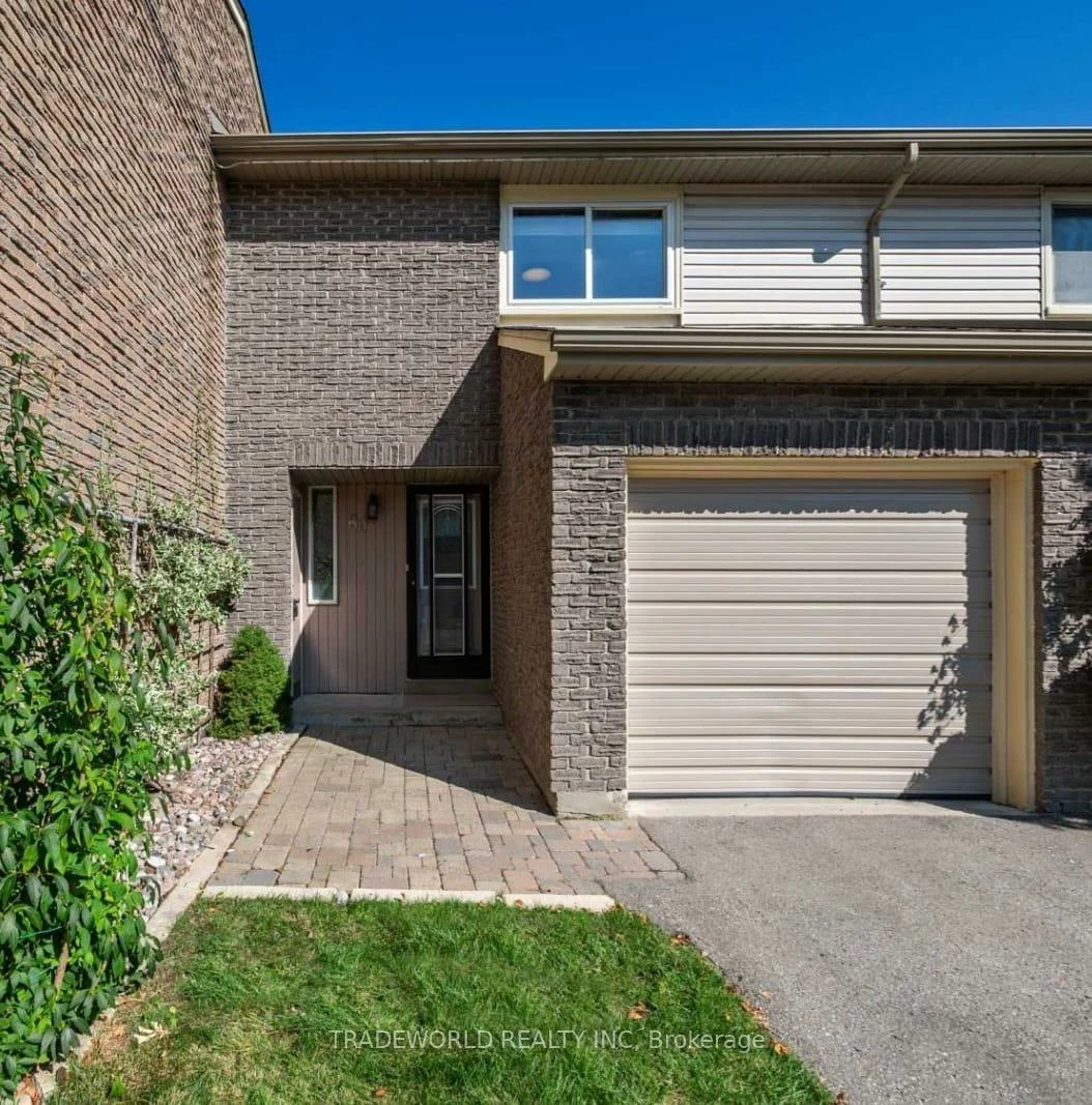 60, Camelot, Markham Village, Markham