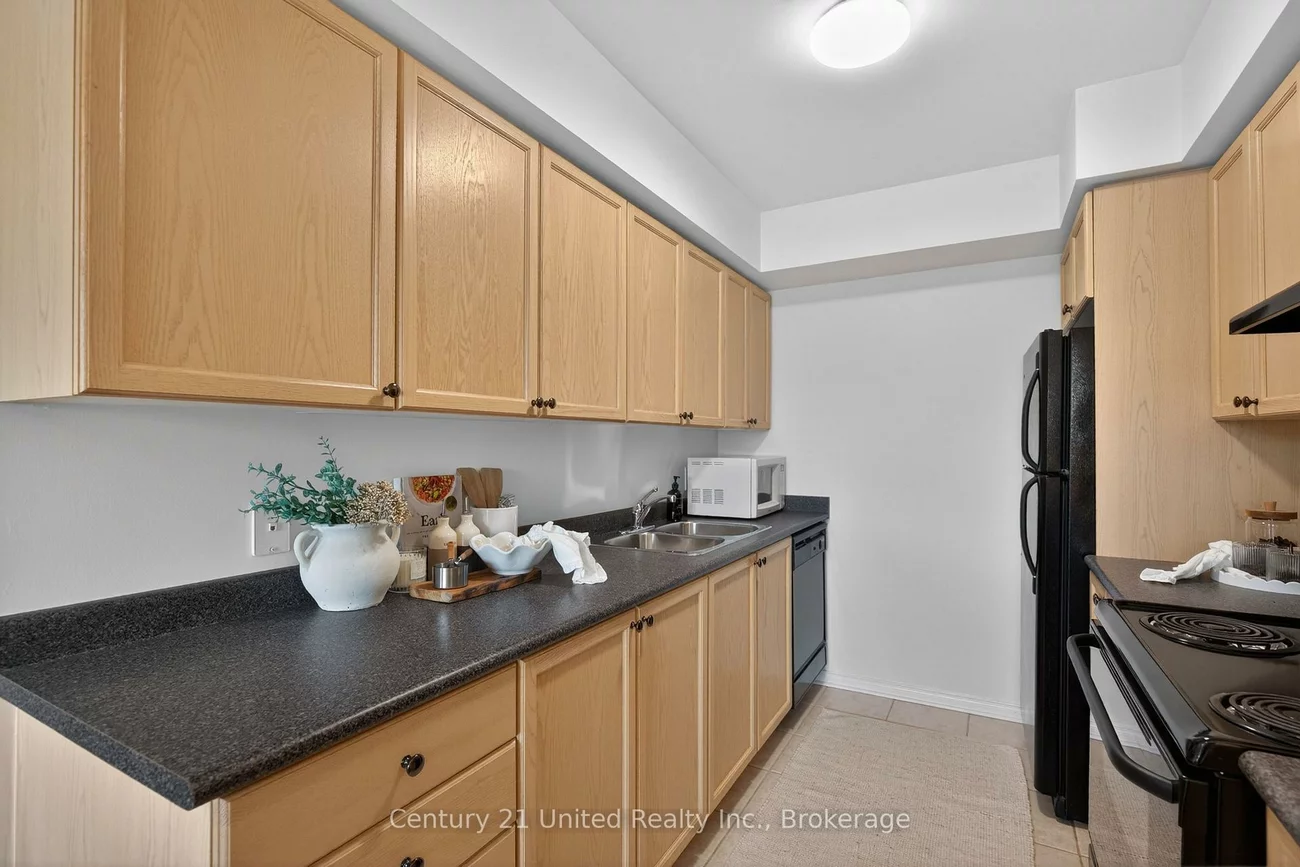 2285, Bur Oak, Greensborough, Markham