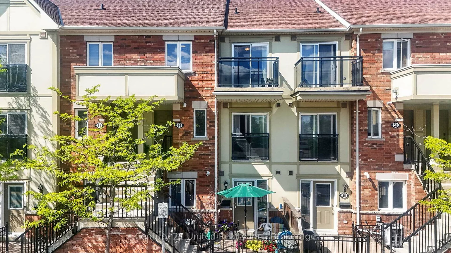 2285, Bur Oak, Greensborough, Markham