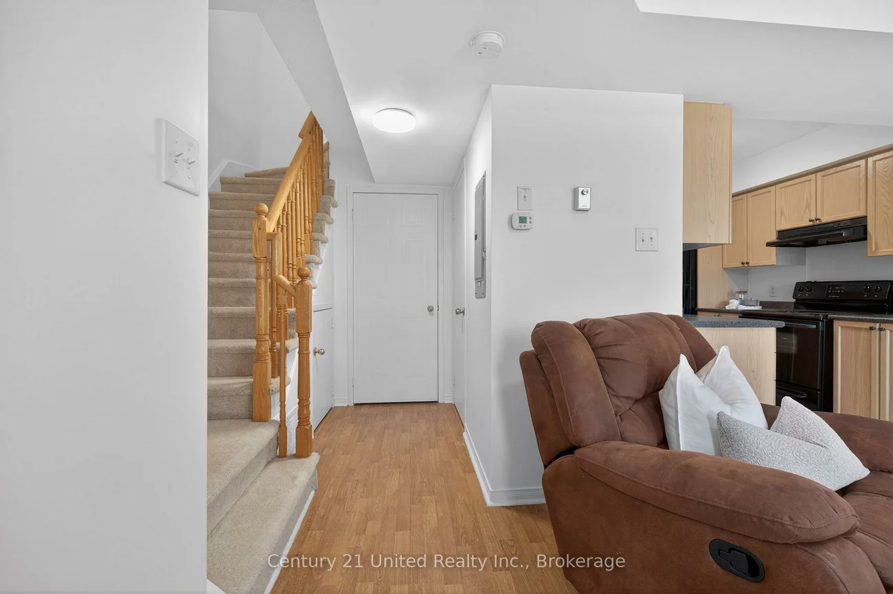 2285, Bur Oak, Greensborough, Markham