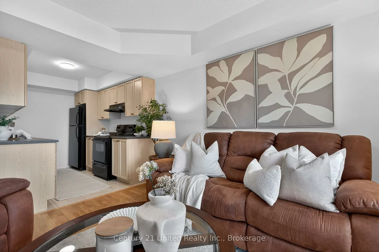 2285, Bur Oak, Greensborough, Markham