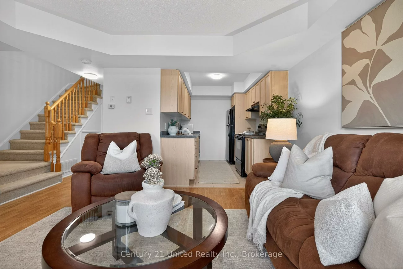 2285, Bur Oak, Greensborough, Markham