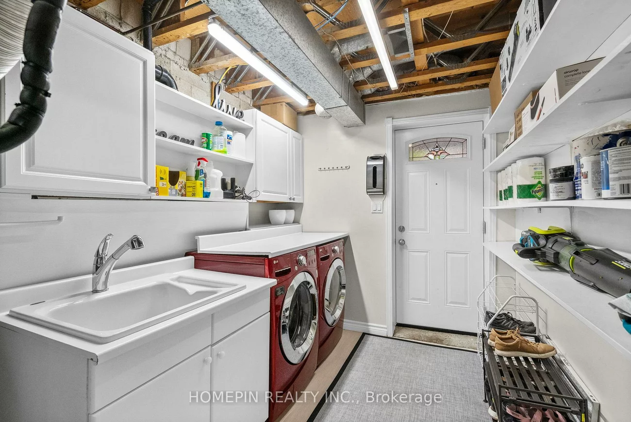 86, Confederation, Thornhill, Markham