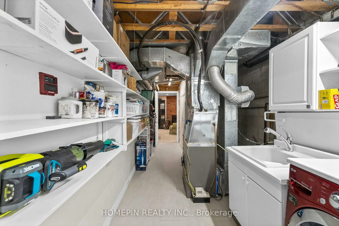 86, Confederation, Thornhill, Markham