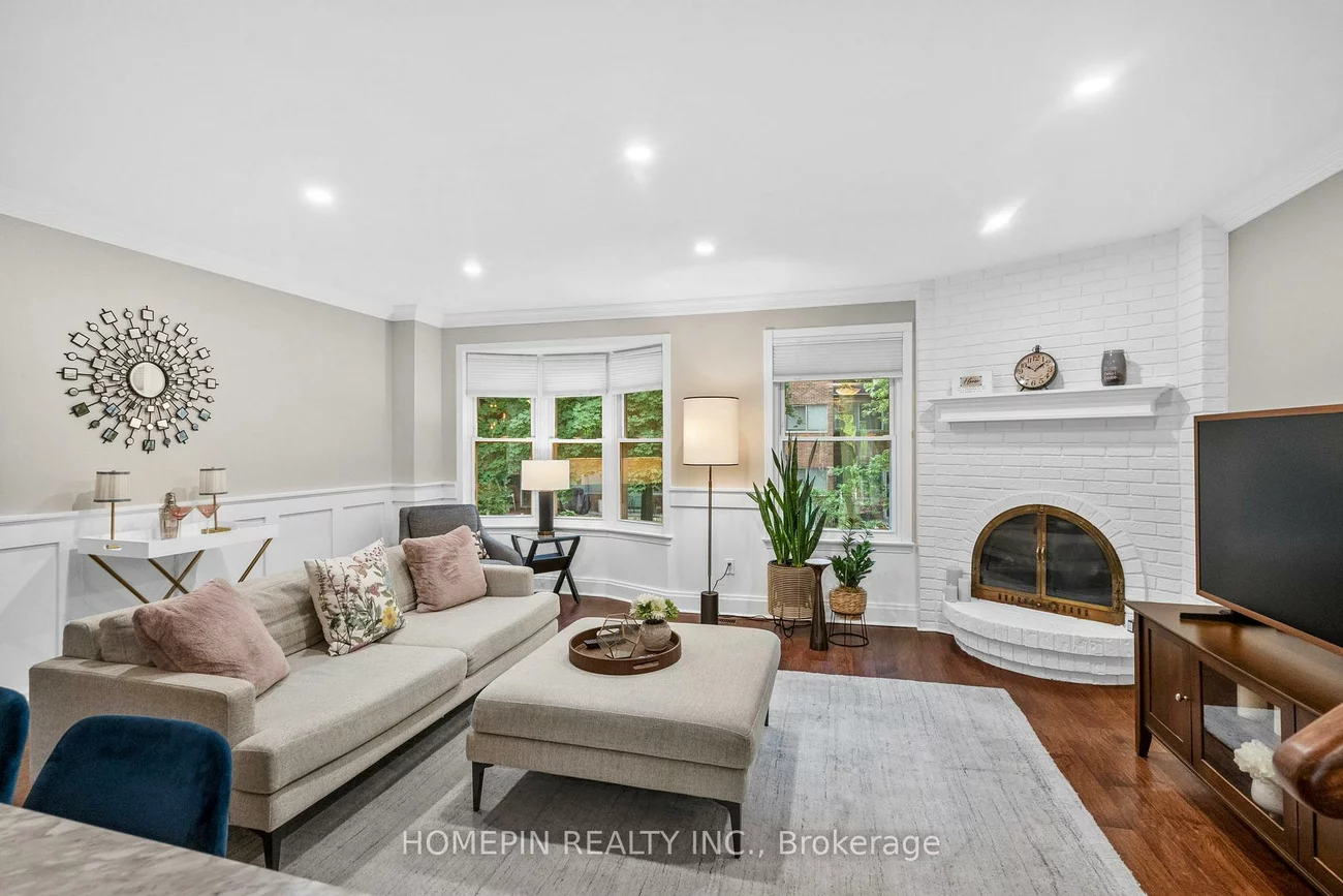 86, Confederation, Thornhill, Markham