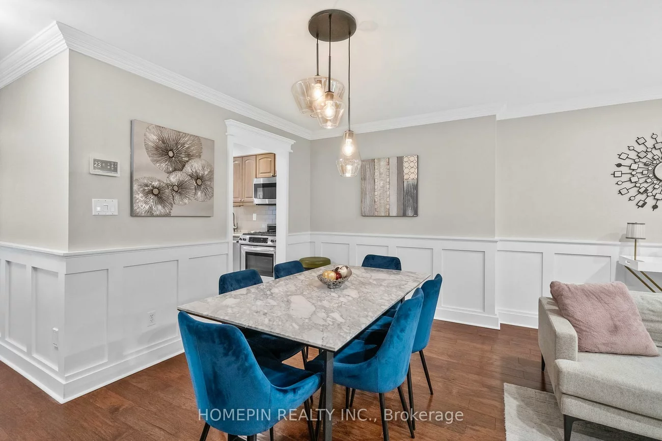 86, Confederation, Thornhill, Markham