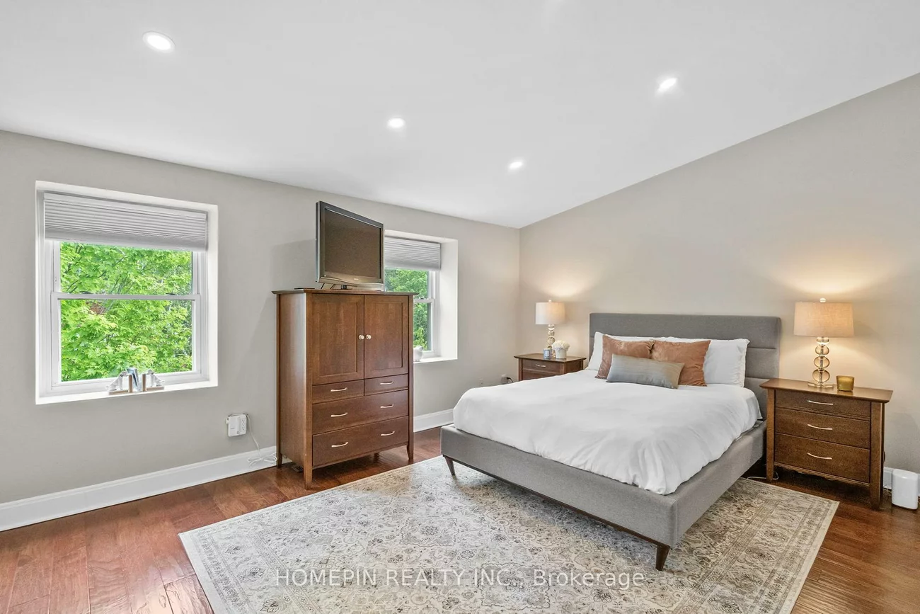 86, Confederation, Thornhill, Markham