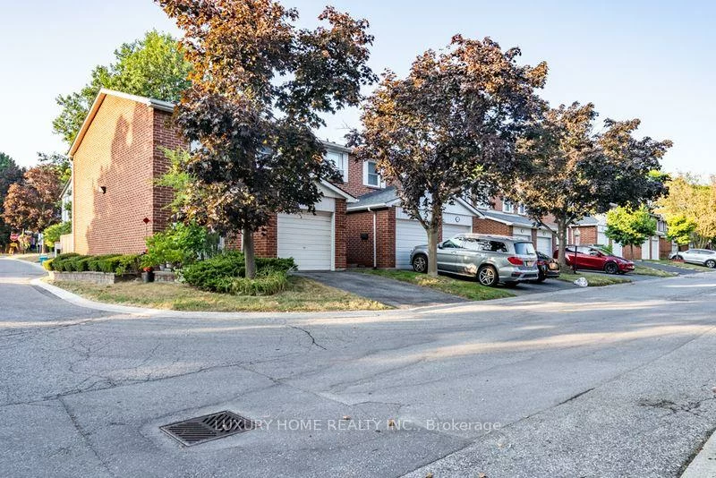 4, HARPER, Aileen-Willowbrook, Markham