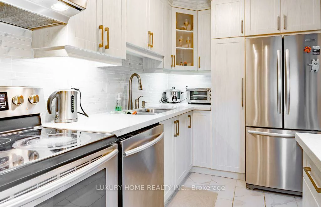 4, HARPER, Aileen-Willowbrook, Markham