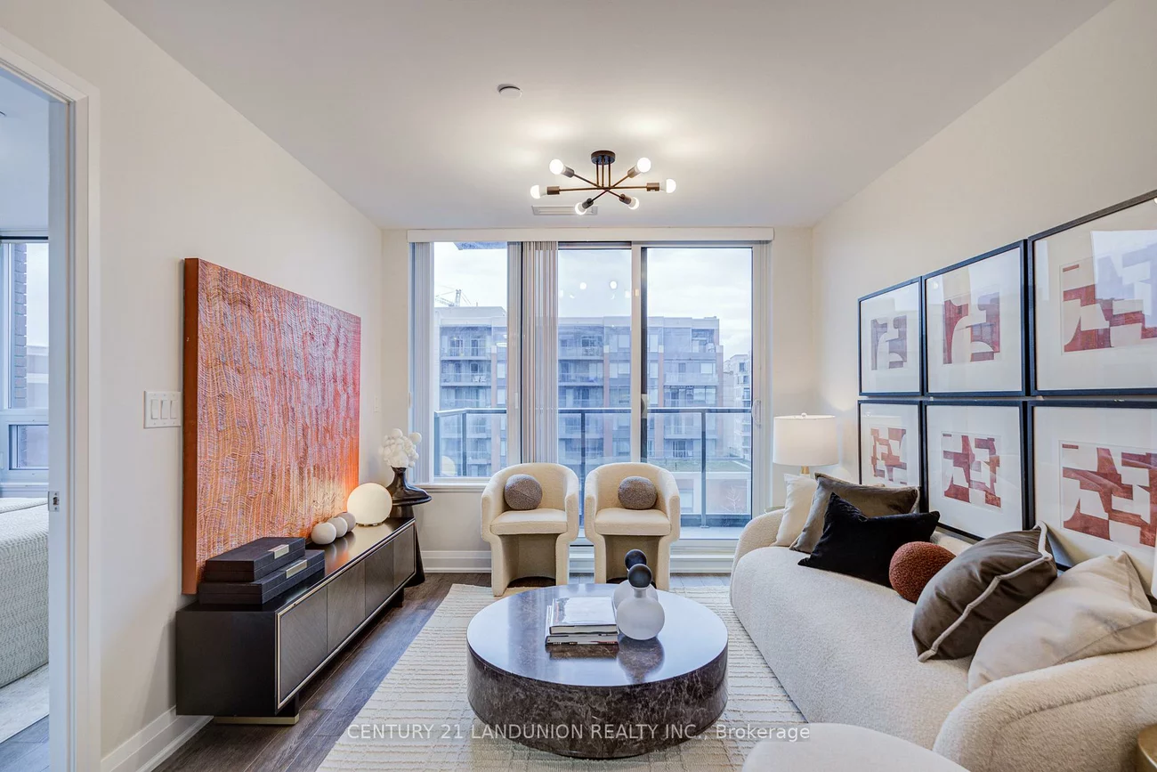 18, Uptown, Unionville, Markham