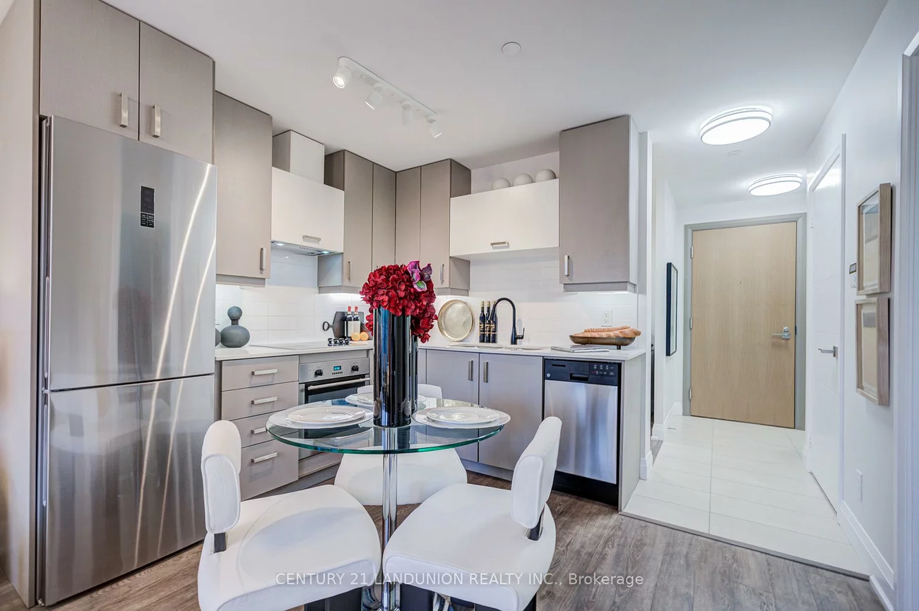 18, Uptown, Unionville, Markham