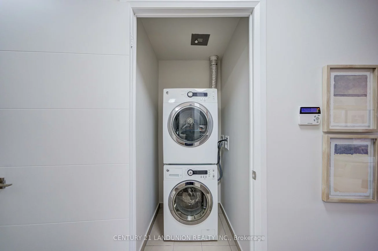 18, Uptown, Unionville, Markham