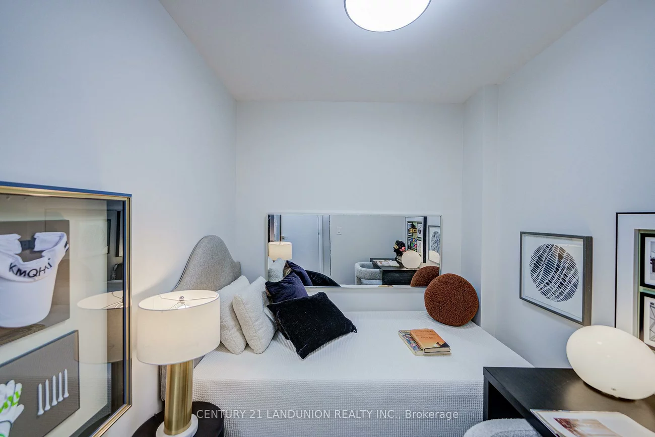 18, Uptown, Unionville, Markham