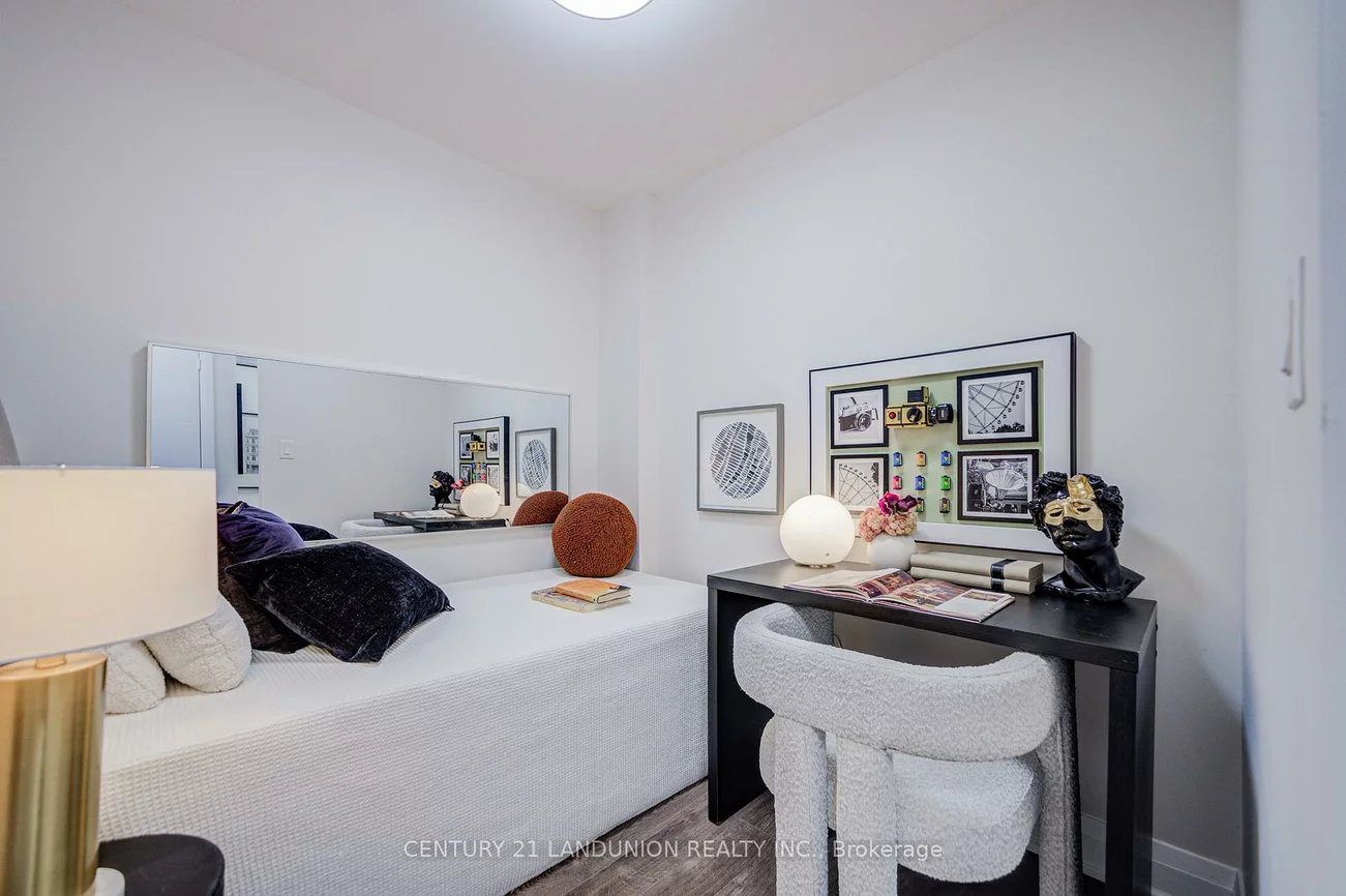 18, Uptown, Unionville, Markham