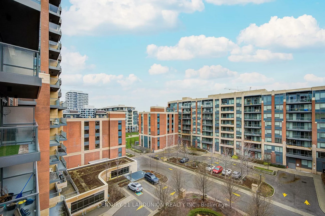 18, Uptown, Unionville, Markham