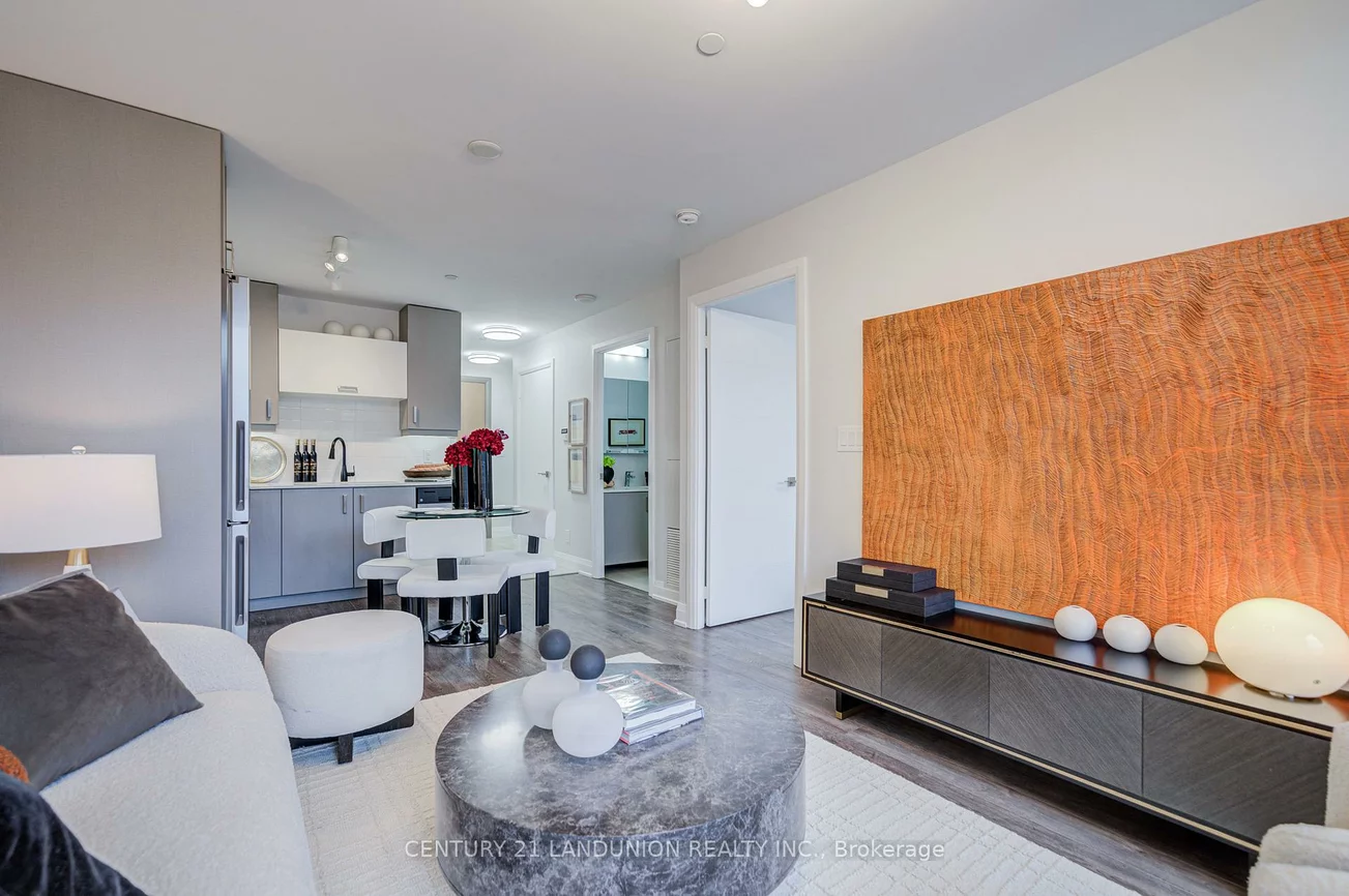 18, Uptown, Unionville, Markham