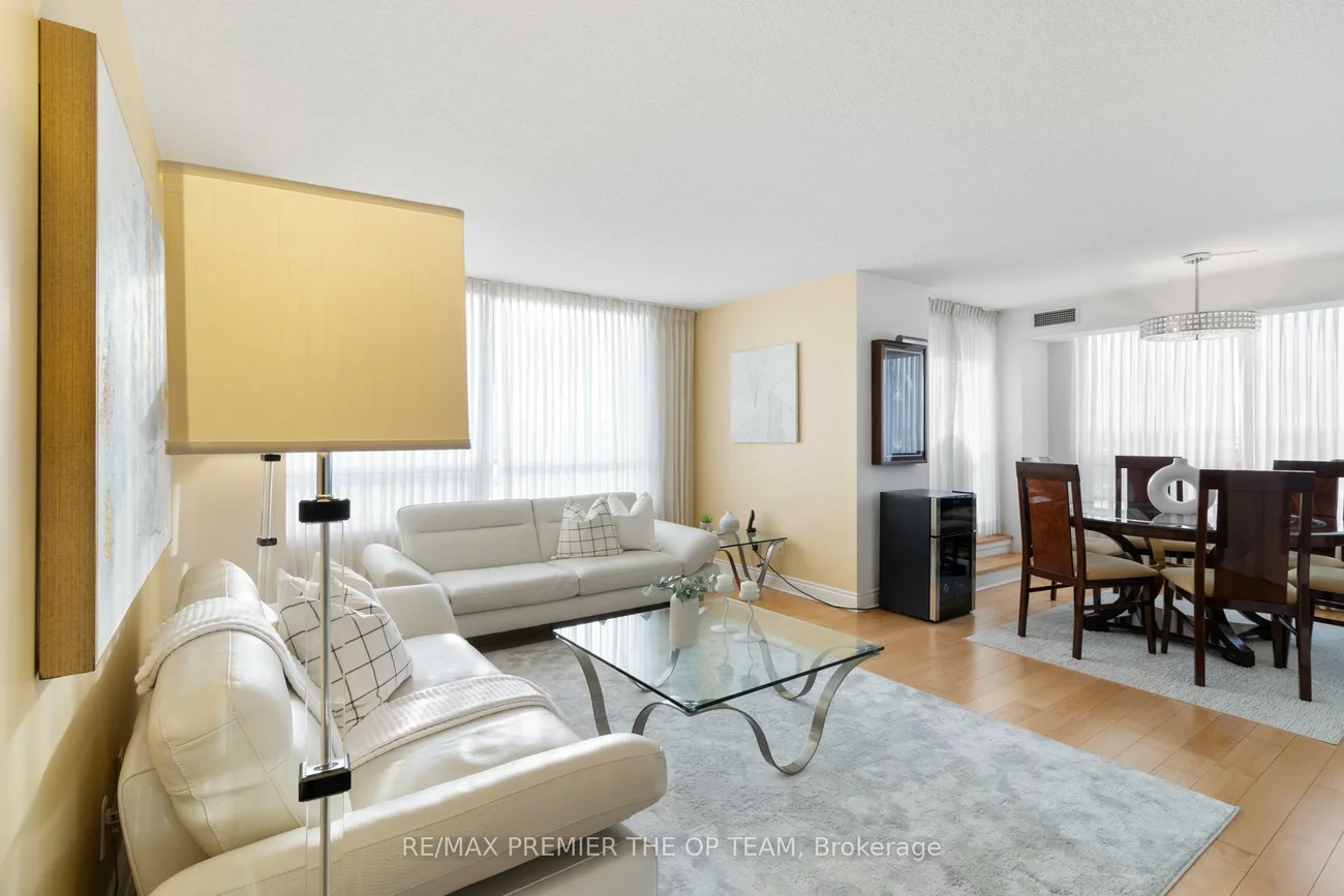 23, Cox, Unionville, Markham